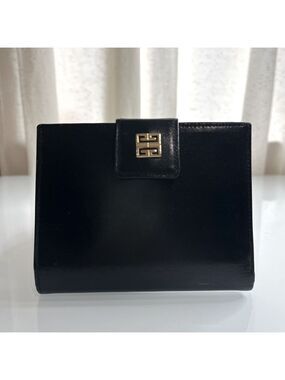 GIVENCHY BLACK LEATHER BIFOLD WALLET